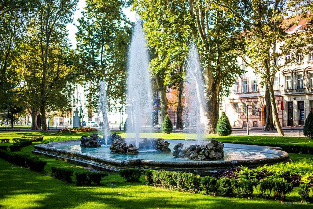 Local Heart At Main Square And Zrinjevac Park! Apartment Zagreb Exterior foto